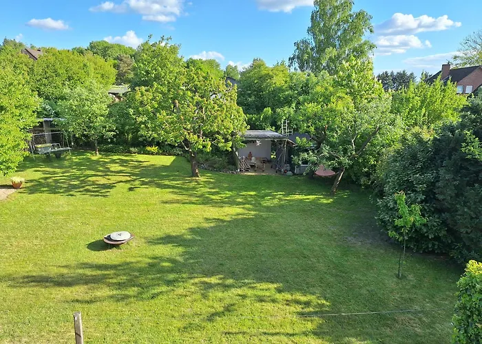 Weitblick Mit Gemuetlichkeit, Kaminofen Und Sauna Im Haus